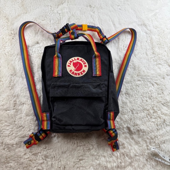 Fjallraven Kånken Mini Backpack Everyday Outdoor Rainbow Black Unisex - Picture 1 of 5